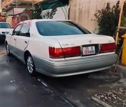 تويوتا كراون